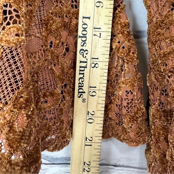 Tularosa Revolve Cameron Lace Off the Shoulder
Top Women’s Medium Camel Brown - Picture 12 of 13